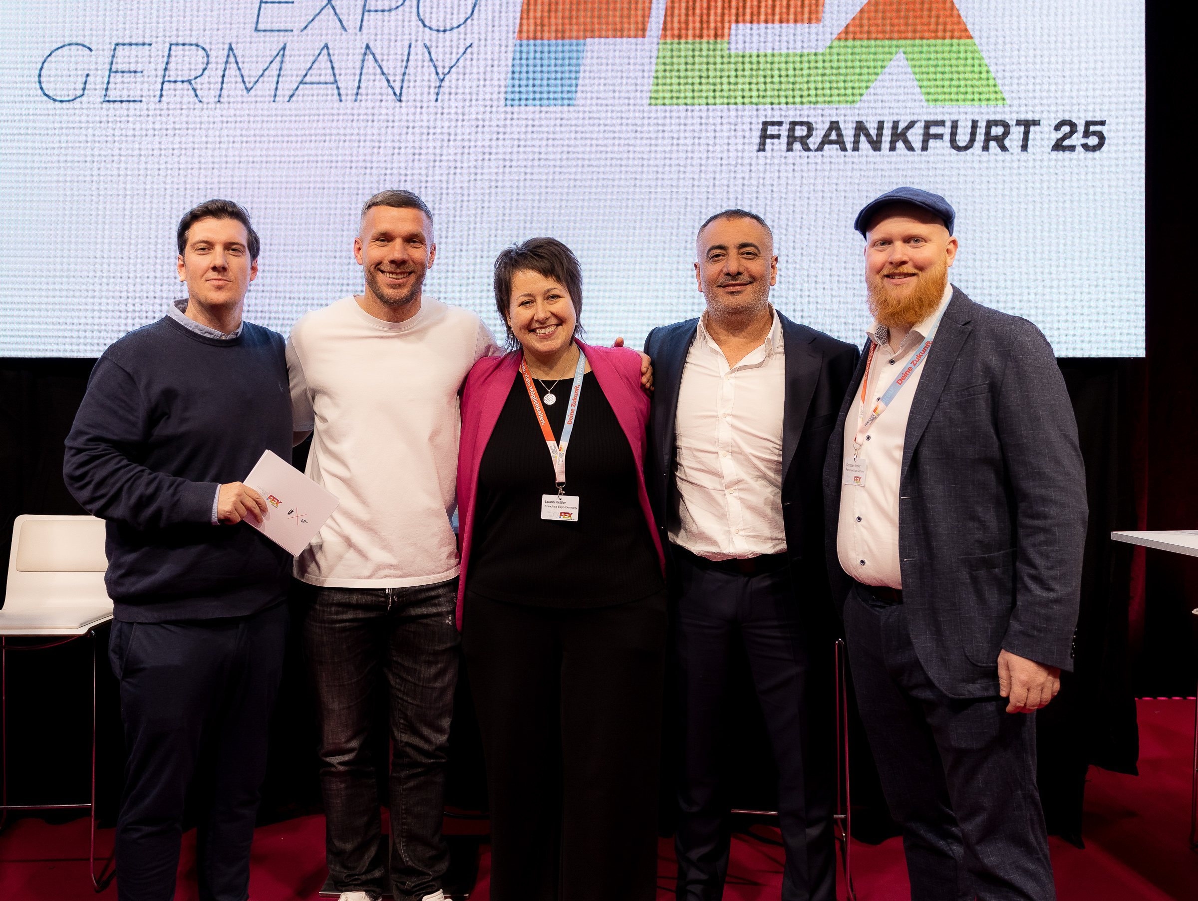 Franchise Expo 25, v.l.n.r.: Dustin Andrews, Lukas Podolski, Luana Köttler, Metin Dag, Christian Köttler.